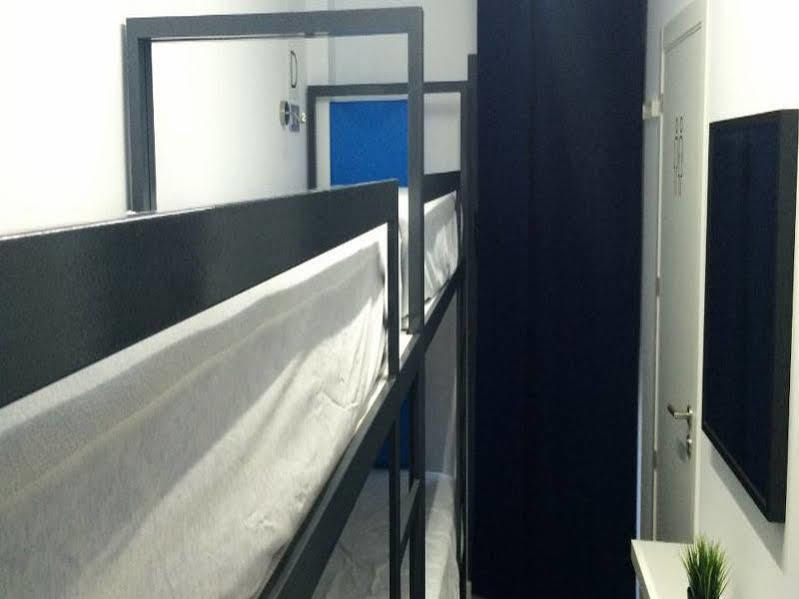 Chameleon Youth Hostel Αλικάντε Εξωτερικό φωτογραφία